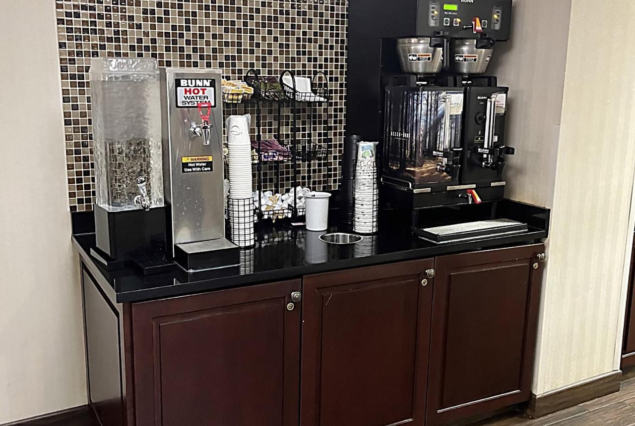 Hotel Lotus Kansas City Stadium 외부 사진